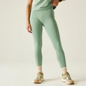 Damskie legginsy turystyczne Power. Zielone legginsy Dare 2b, bez wzorów, z tkaniny. Za 299,99 zł.