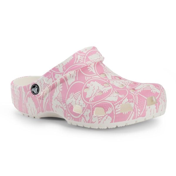 Klapki Crocs Classic Duke Print Clog. Czerwone klapki Crocs, bez wzorów, bez obcasa. Za 98,99 zł.