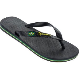 Japonki plażowe damskie Ipanema Classic Brasil II FEM. Czarne klapki Ipanema, bez wzorów, z tkaniny, bez obcasa. Za 49,99 zł.