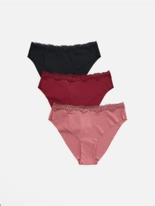 Majtki figi 3 pack - jasnofioletowy. Fioletowe figi Reserved, bez wzorów, z dzianiny. Za 59,99 zł.