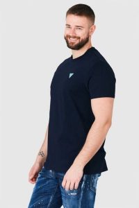 GUESS Granatowy t-shirt męski z turkusowym logo, Rozmiar M. Niebieskie jeansy Guess, z aplikacjami. W wyprzedaży za 79,99 zł.