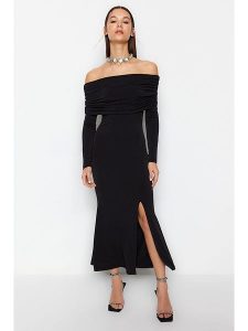 Trendyol Sukienka w kolorze czarnym rozmiar: 34. Czarne sukienki Trendyol, bez wzorów, bez kołnierzyka, bez ramiączek, maxi. Za 73,99 zł.