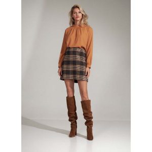 Trapezowa Mini Spódnica- w kratę. Brązowe spódnice Figl, l, bez wzorów, z materiału, mini. Za 219,00 zł.