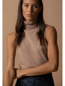 Perfect Cashmere Kaszmirowy top w kolorze karmelowym rozmiar: XL. Brązowe topy Perfect Cashmere, xl, bez wzorów, z kaszmiru, bez kołnierzyka, bez ramiączek. Za 175,67 zł.