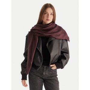 Szal Calvin Klein. Czerwone szaliki Calvin Klein, bez wzorów. Za 259,99 zł.