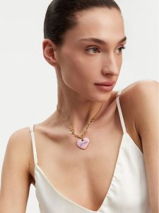 Guess Naszyjnik JUBN05 148JW Złoty. Żółte naszyjniki Guess, metalowe. Za 369,99 zł.