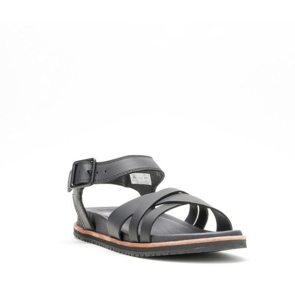 Buty do chodzenia damskie Kamik Sadie. Czarne buty trekkingowe Kamik, z materiału, bez zapięcia. Za 346,00 zł.