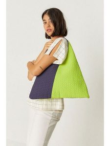 SKFK Shopper bag "Arlet" w kolorze zielono-granatowym rozmiar: onesize. Niebieskie shopper bag SKFK, bez wzorów, z materiału, na ramię, bez dodatków. Za 173,99 zł.