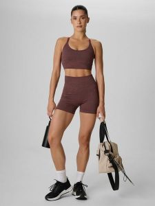 4F Legginsy krótkie treningowe bezszwowe damskie - brązowe M/L. Brązowe legginsy 4f, bez wzorów, z podwyższonym stanem, krótkie. Za 119,99 zł.
