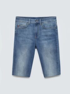 Szorty damskie jeansowe niebieskie clarissa 550. Niebieskie szorty Big Star, bez wzorów, z jeansu. W wyprzedaży za 29,99 zł.