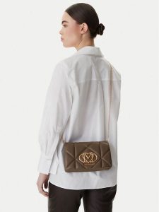 LOVE MOSCHINO Torebka JC4043PP1OLC0203 Brązowy. Brązowe torebki klasyczne LOVE MOSCHINO, bez wzorów, ze skóry, bez dodatków. Za 552,99 zł.