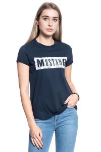 DAMSKI T-SHIRT MUSTANG ALINA C PRINT 1010753 4136. Białe t-shirty Mustang, m, z aplikacjami, z bawełny, bez kołnierzyka, bez ramiączek. Za 69,99 zł.