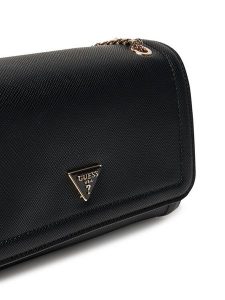 Guess Torebka Noelle II HWZG96 72210 Czarny. Czarne torebki klasyczne Guess, z aplikacjami, ze skóry, bez dodatków. Za 439,99 zł.