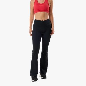 Długie legginsy trening damska Swedemount Core Wrap Jazz Tights szybkoschnące. Czarne legginsy SWEDEMOUNT, bez wzorów, z tkaniny, długie. Za 169,99 zł.