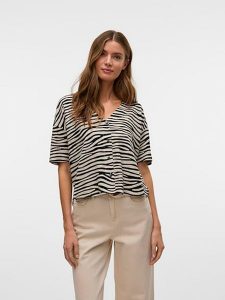 Vero Moda Koszulka w kolorze czarno-beżowym rozmiar: M. Brązowe bluzki Vero Moda, m, bez wzorów, z wiskozy, klasyczne, bez kołnierzyka, bez ramiączek. Za 118,56 zł.
