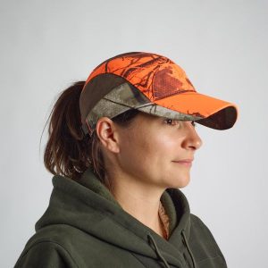 Czapka myśliwska z daszkiem damska Solognac 500 lekka oddychająca. Brązowe czapki SOLOGNAC, bez wzorów, z materiału, sportowe. Za 49,99 zł.