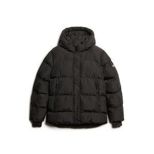 Damska kurtka z kapturem Superdry. Czarne kurtki Superdry, na zimę, bez wzorów, z puchu, z kapturem. Za 581,30 zł.