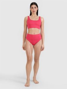 4F Dół od bikini damski - różowy S. Czerwone bikini 4f, bez wzorów, z elastanu. W wyprzedaży za 39,99 zł.