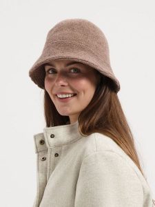 TRAVELIN' Kapelusz w kolorze jasnobrązowym rozmiar: onesize. Brązowe kapelusze Travelin', bez wzorów, ze skóry. Za 195,99 zł.