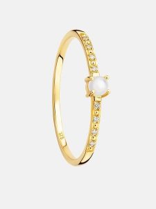 Revoni Złoty pierścionek z diamentem i perłą rozmiar: 50. Żółte pierścionki Revoni, z diamentem, złote. Za 817,99 zł.