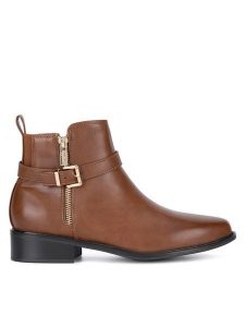 Clara Barson Botki WYL4016-1 Brązowy. Brązowe botki Clara Barson, bez wzorów, z materiału, bez obcasa, na płaskiej podeszwie, bez zapięcia. Za 149,99 zł.