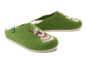 DR. BRINKMANN 320151-71 pistazie, kapcie damskie. Zielone kapcie Dr. Brinkmann, bez wzorów. Za 264,90 zł.