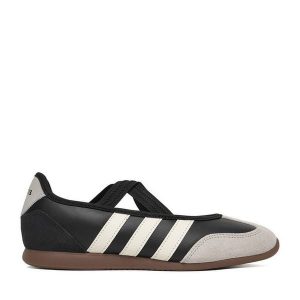 Baleriny adidas. Czarne balerinki ADIDAS, bez wzorów, bez obcasa, bez zapięcia. Za 279,99 zł.