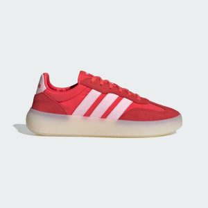 Buty Barreda Decode. Czerwone buty trekkingowe ADIDAS, bez zapięcia. Za 355,45 zł.