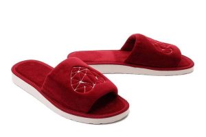 METEOR 044 ZUZA bordo, kapcie damskie. Czerwone kapcie Meteor, bez wzorów. Za 44,99 zł.