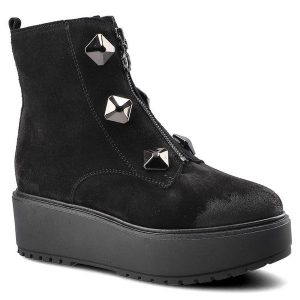 Czarne Botki Chebello Damskie Stylowe Buty. Czarne botki CheBello, bez wzorów, ze skóry, bez obcasa, na platformie, bez zapięcia. Za 319,00 zł.