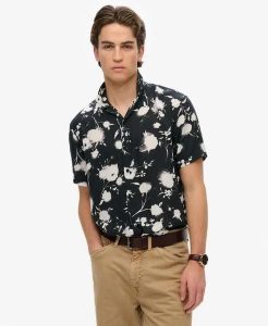 Superdry Koszula krótkie rękawy z nadrukiem w modal – Abstract Floral Mono. Koszule Superdry, xl, bez wzorów, z materiału, bez kołnierzyka, bez ramiączek. Za 265,35 zł.