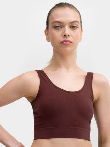 4F Crop-top z prążkowanej dzianiny damski L/XL. Brązowe topy 4f, l, bez wzorów, z dzianiny, bez kołnierzyka, bez ramiączek. W wyprzedaży za 29,99 zł.