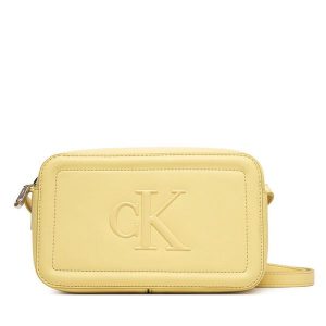 Torebka Calvin Klein. Brązowe listonoszki Calvin Klein, bez wzorów, bez dodatków. Za 329,99 zł.