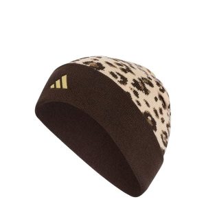 Czapka typu beanie z grafiką Leo. Białe czapki ADIDAS, bez wzorów, z dzianiny, sportowe. Za 89,95 zł.