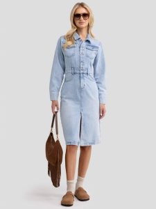 Sukienka damska jeansowa midi jasnoniebieska Laylana 162. Niebieskie sukienki Big Star, na co dzień, l, bez wzorów, z bawełny, eleganckie, bez kołnierzyka, bez ramiączek, midi, ołówkowe. W wyprzedaży za 99,99 zł.