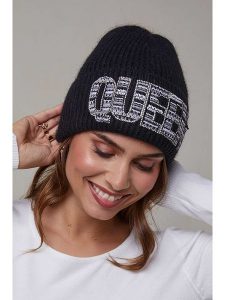 Soft Cashmere Czapka w kolorze czarnym rozmiar: onesize. Czarne czapki Soft Cashmere, bez wzorów, z kaszmiru. Za 127,65 zł.