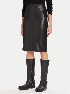 Morgan Spódnica z imitacji skóry 242-JMADO Czarny Slim Fit. Czarne spódnice Morgan, bez wzorów, ze skóry. Za 299,99 zł.