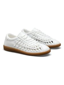 C'M Sneakersy w kolorze białym rozmiar: 38. Białe trampki C'M, bez wzorów, bez zapięcia. Za 135,81 zł.