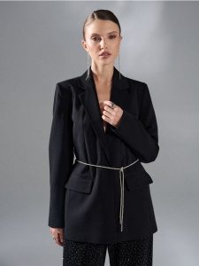 Marynarka basic - czarny. Czarne marynarki i żakiety Sinsay, l, bez wzorów. Za 79,99 zł.