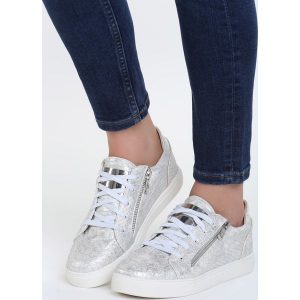 Srebrne Buty Sportowe Hear That Sound. Buty sportowe marki Born2be. Za 59,99 zł.