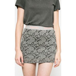 Superdry - Spódnica. Spódnice marki Superdry. W wyprzedaży za 59,90 zł.