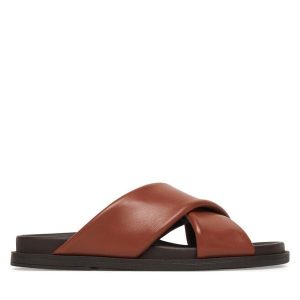 Klapki Geox. Brązowe klapki Geox, bez wzorów, bez obcasa. Za 419,99 zł.