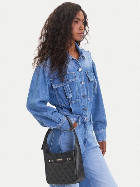 Guess Torebka Katya HWSG96 52010 Czarny. Czarne torebki klasyczne Guess, z aplikacjami, ze skóry, bez dodatków. Za 339,99 zł.