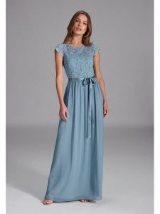 SWING Sukienka w kolorze błękitnym rozmiar: 30. Niebieskie sukienki Swing, bez wzorów, z koronki, bez kołnierzyka, bez ramiączek, maxi. Za 294,45 zł.