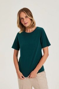 T-shirt z bawełny zielony. Zielone t-shirty MOODO, l, bez wzorów, z bawełny, bez kołnierzyka, bez ramiączek. Za 39,99 zł.