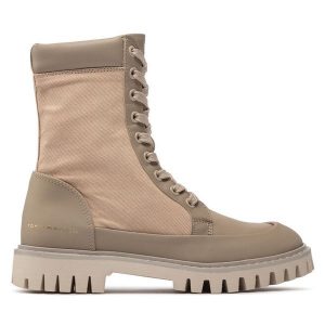 Trapery Tommy Hilfiger. Brązowe buty zimowe TOMMY HILFIGER, bez obcasa, bez zapięcia. Za 369,99 zł.