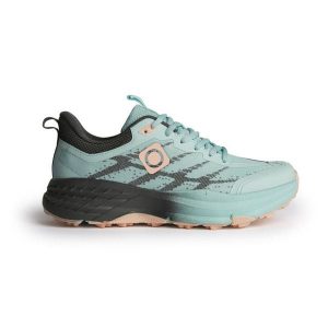 Uniseksowe, wielofunkcyjne buty techniczne DINUBA z 4-milimetrową przyczepnością. Buty trekkingowe Izas, bez zapięcia. W wyprzedaży za 269,52 zł.