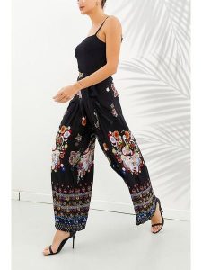 Milan Kiss Spodnie w kolorze czarnym rozmiar: M. Czarne spodnie z wysokim stanem Milan Kiss, bez wzorów, z materiału, z podwyższonym stanem. Za 127,35 zł.