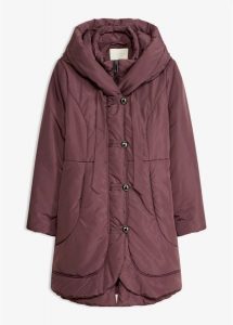 Krótki płaszcz o kroju loose fit. Fioletowe płaszcze bonprix, bez wzorów, bez kaptura. Za 249,99 zł.
