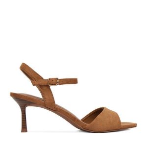 Sandały JENNY. Brązowe sandały Jenny, bez wzorów, bez obcasa, na szpilce, bez zapięcia. Za 129,99 zł.